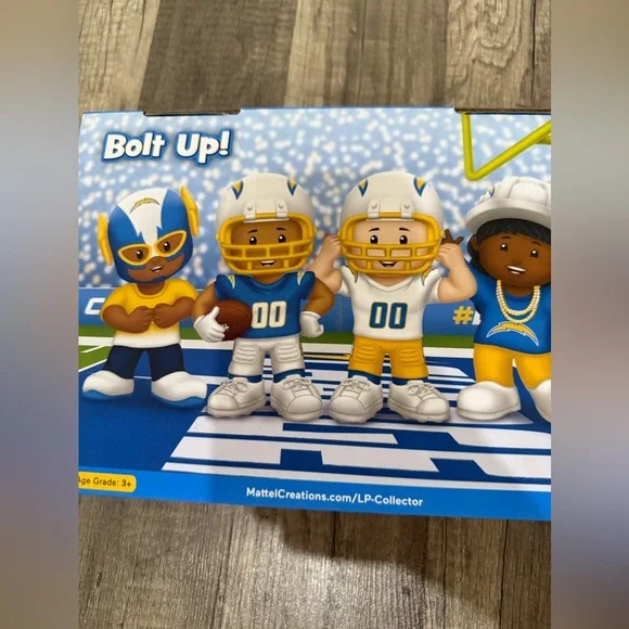 Fisher Price Little People x NFL Collector Los Angeles Chargers Figure 4-Pack - Picture 12 of 16